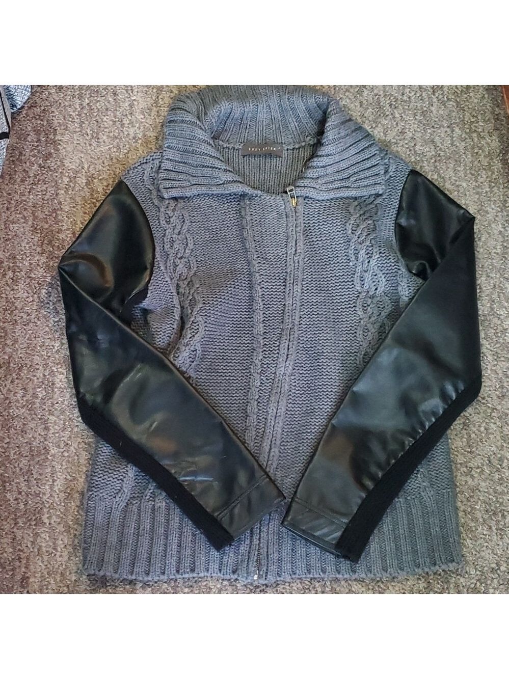 Suzy shier sweater jacket size large